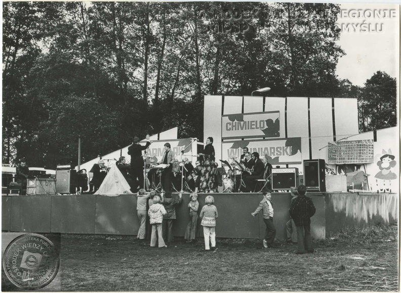 033_Jarmark_Chmielowikliniarski_1978_gm_zbiory_MiPBP_NT_01.jpg