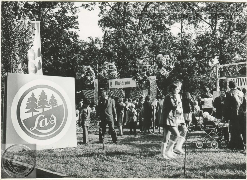 036_Jarmark_Chmielowikliniarski_1978_gm_zbiory_MiPBP_NT_01.jpg