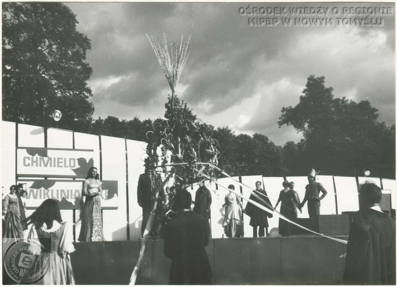 058_Jarmark_Chmielowikliniarski_1978_gm_zbiory_MiPBP_NT_01.jpg