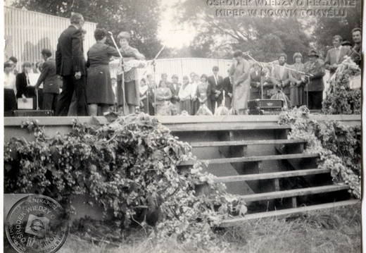 Przedstawicielki Koła Gospodyń Wiejskich na Jarmarku Chmielo-Wikliniarski w Nowym Tomyślu. 1985 rok