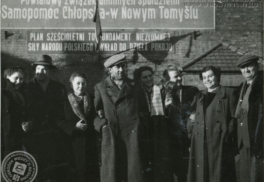 PZGS. Pracownicy Działu Sprzedaży z wiceprezesem Marcelim Jeńcem. Lata 50. XX w.