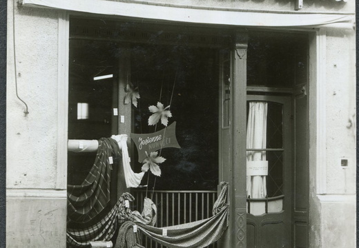 Sklep przy ul. Mickiewicza 17. Lata 60. XXw.