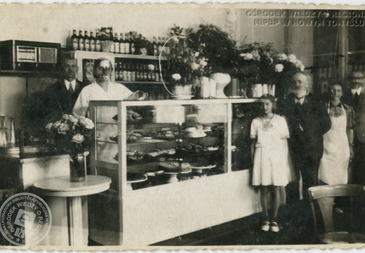 Otwarcie "Kawiarni -Cukierni" Starostów przy Starym Rynku 23. 10 czerwca 1939 r.