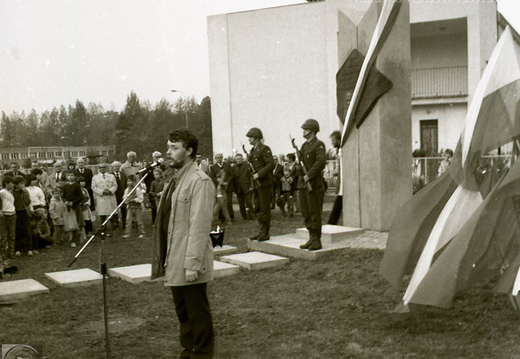 Uroczystość odsłonięcia pomnika gen. Karola Świerczewskiego, 1988 r.