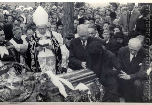 Pogrzeb dra Kazimierza Hołogi  - dyrektora Szpitala Powiatowego w Nowym Tomyślu; 1958 r.