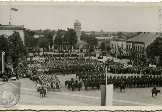 Uroczystość przekazania broni na FON - pl. Niepodległości; 10 lipca 1938 r.