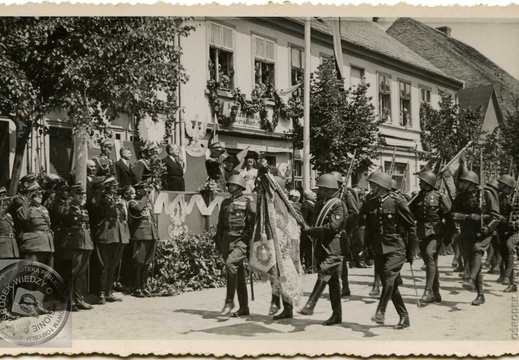 Uroczystość przekazania broni Nowy Tomyśl 10 lipca 1938 r. - defilada