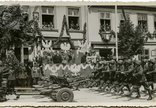 Uroczystość przekazania broni Nowy Tomyśl 10 lipca 1938 r. - defilada