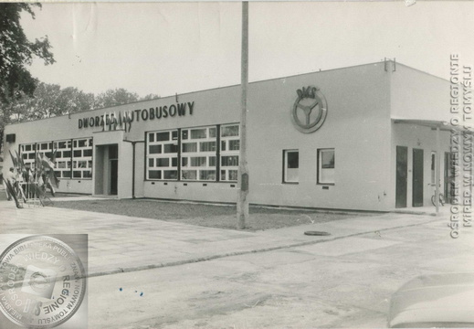 Nieistniejący dworzec autobusowy przy ul. Kolejowej - 1987 r.