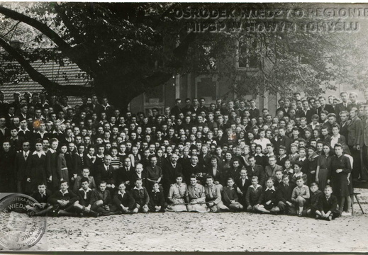 Miejskie Gimnazjum Koedukacyjne w Nowym Tomyślu - pożegnanie ks. dra Stanisława Skazińskiego; 30 września 1946 r.